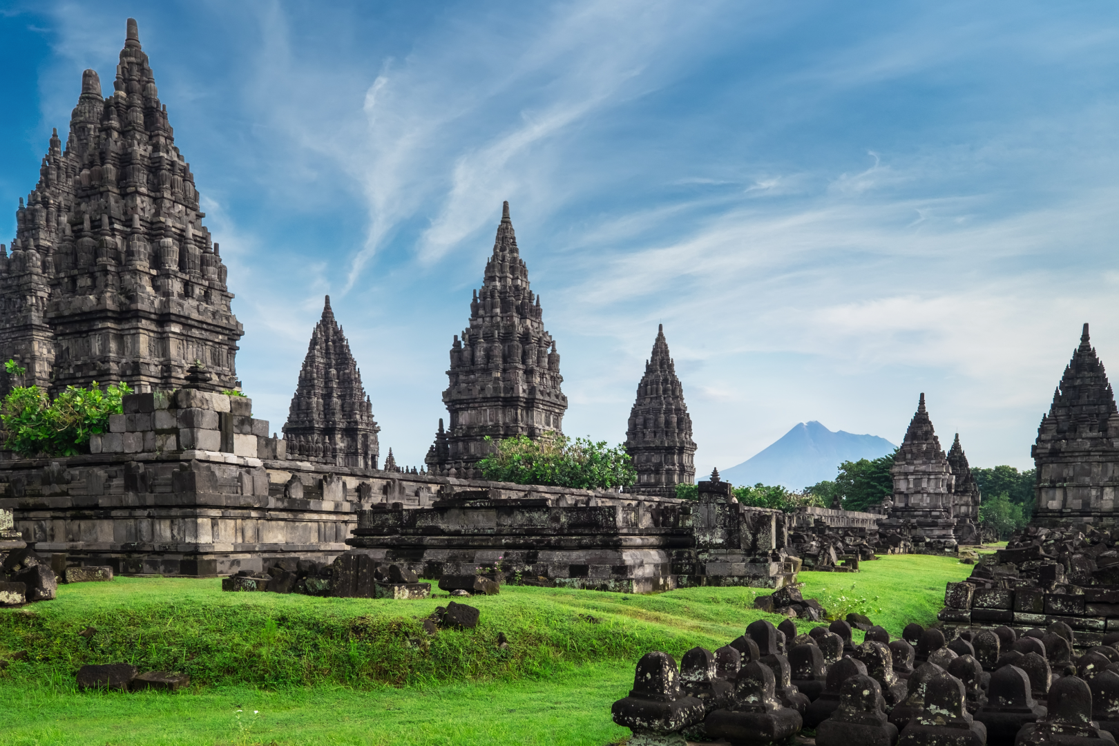 Experience Timeless Java: Yogyakarta, Borobudur & Prambanan Retreat
